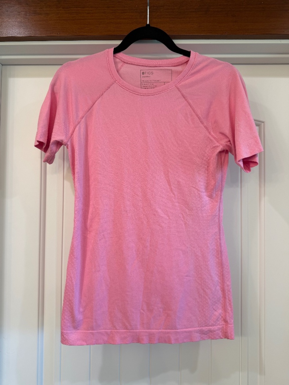 Figs Sunrise Pink Short Sleeve Salta